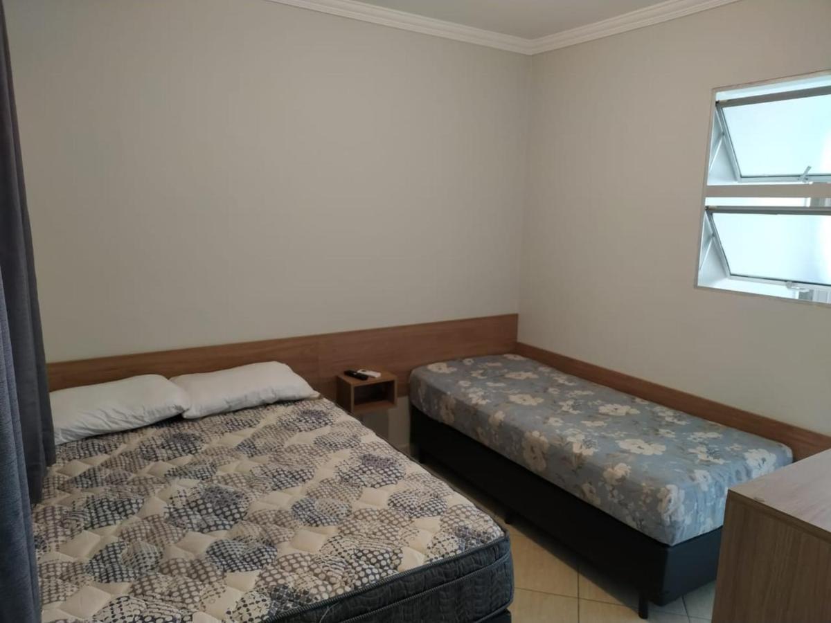 Kitnet Asturias 51B No Ed. Guariata, Proximo A Praia Das Asturias Em 瓜鲁雅 外观 照片